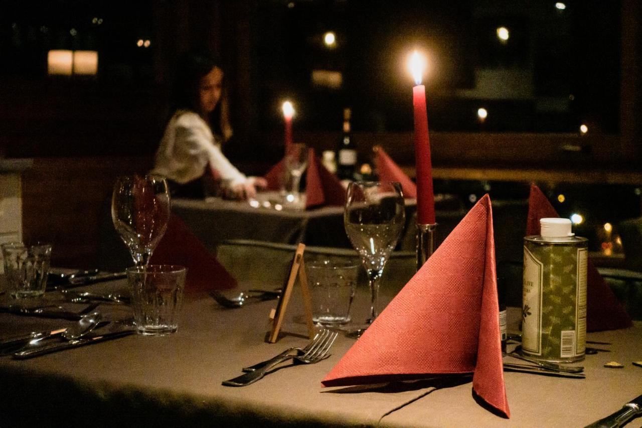 Hotel Restaurant Saint Roch Puy-Saint-Vincent Zewnętrze zdjęcie