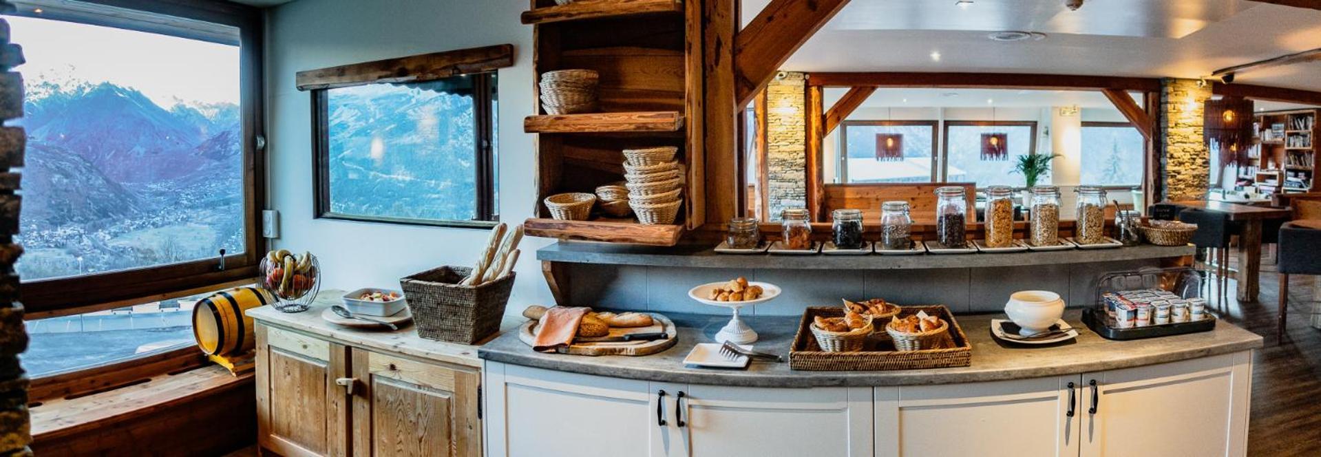 Hotel Restaurant Saint Roch Puy-Saint-Vincent Zewnętrze zdjęcie