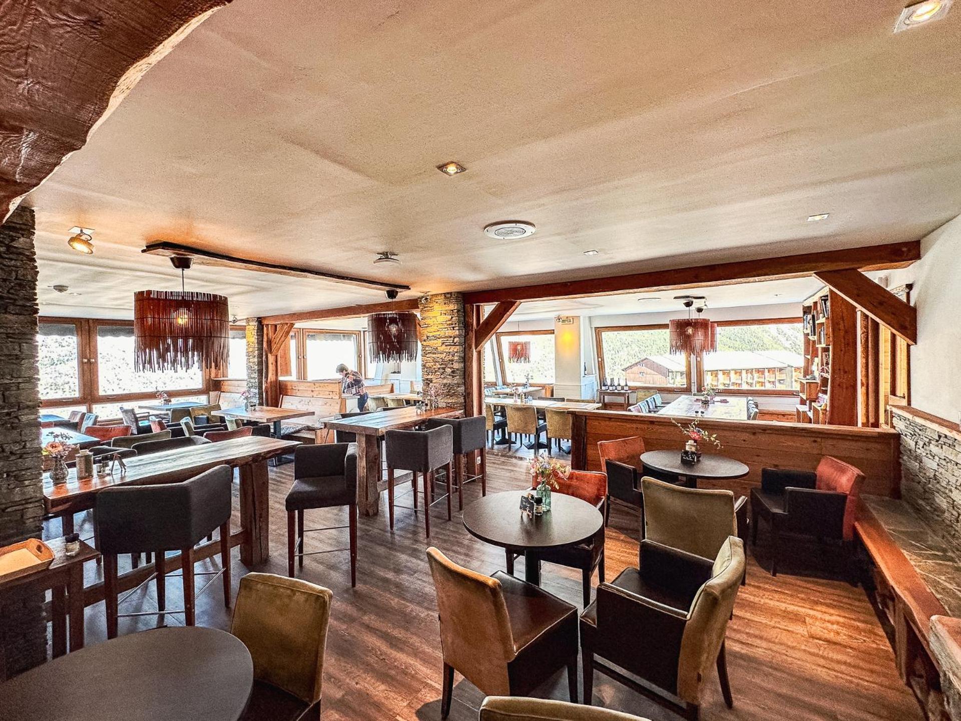 Hotel Restaurant Saint Roch Puy-Saint-Vincent Zewnętrze zdjęcie